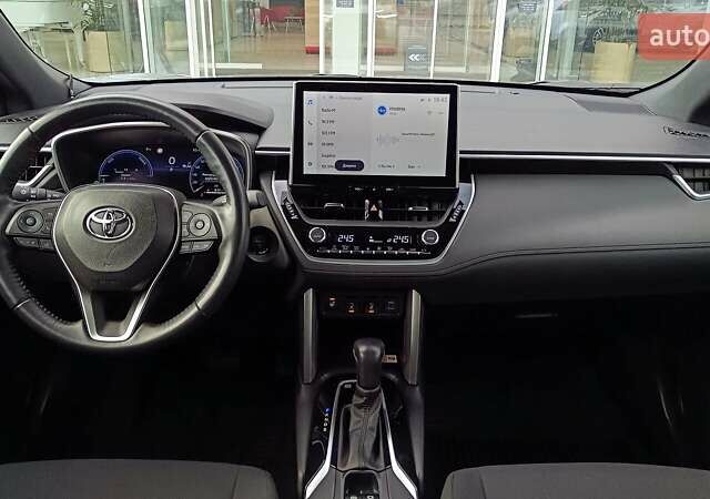 Серый Тойота Corolla Cross, объемом двигателя 2 л и пробегом 16 тыс. км за 39681 $, фото 7 на Automoto.ua