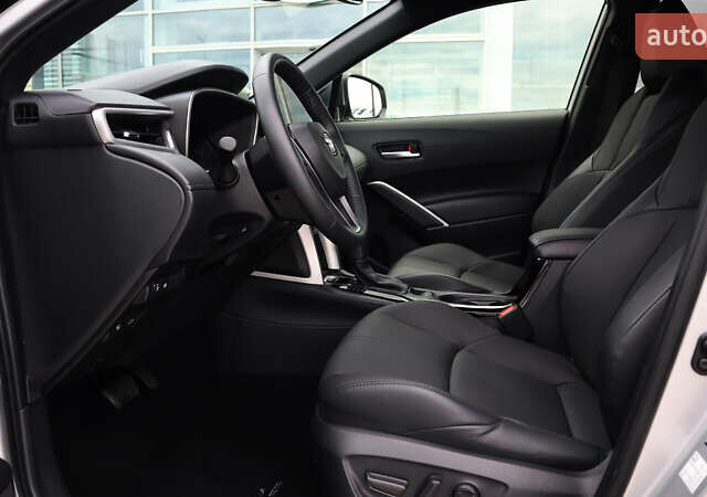 Серый Тойота Corolla Cross, объемом двигателя 1.99 л и пробегом 2 тыс. км за 37500 $, фото 11 на Automoto.ua
