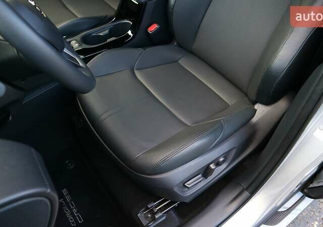 Серый Тойота Corolla Cross, объемом двигателя 2 л и пробегом 1 тыс. км за 38330 $, фото 14 на Automoto.ua