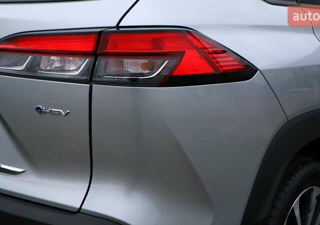 Серый Тойота Corolla Cross, объемом двигателя 2 л и пробегом 1 тыс. км за 38330 $, фото 29 на Automoto.ua