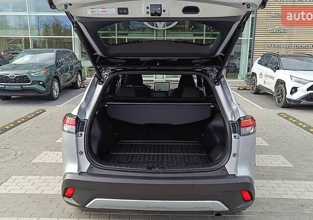 Серый Тойота Corolla Cross, объемом двигателя 2 л и пробегом 16 тыс. км за 39681 $, фото 9 на Automoto.ua