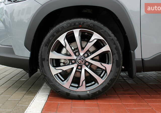 Серый Тойота Corolla Cross, объемом двигателя 1.99 л и пробегом 1 тыс. км за 40300 $, фото 15 на Automoto.ua
