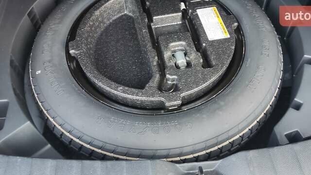 Синий Тойота Corolla Cross, объемом двигателя 1.99 л и пробегом 2 тыс. км за 25299 $, фото 5 на Automoto.ua