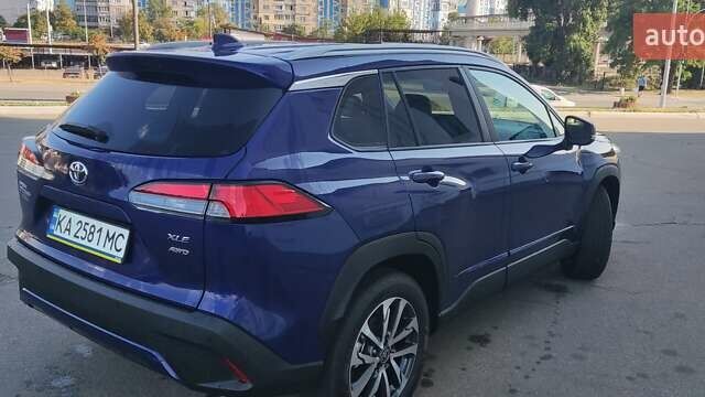 Синий Тойота Corolla Cross, объемом двигателя 1.99 л и пробегом 2 тыс. км за 25299 $, фото 4 на Automoto.ua