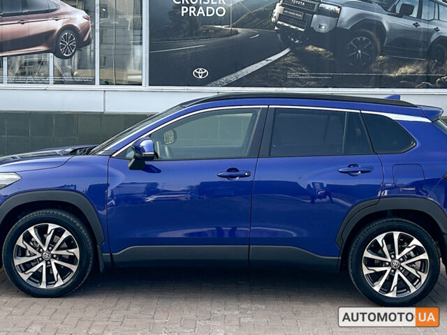 Синий Тойота Corolla Cross, объемом двигателя 2 л и пробегом 20 тыс. км за 34714 $, фото 4 на Automoto.ua