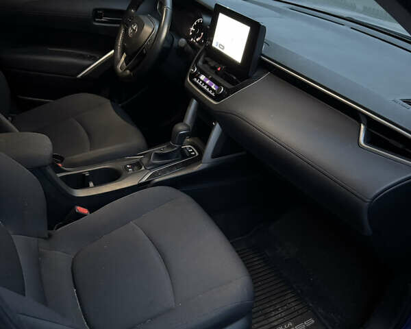 Синій Тойота Corolla Cross, об'ємом двигуна 2 л та пробігом 110 тис. км за 22500 $, фото 8 на Automoto.ua