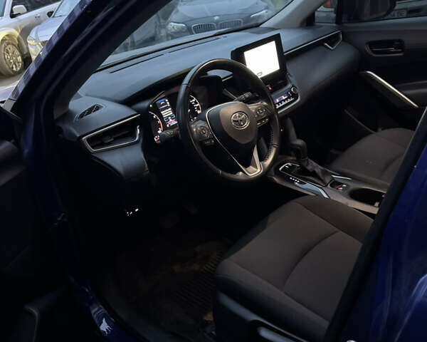 Синій Тойота Corolla Cross, об'ємом двигуна 2 л та пробігом 110 тис. км за 22500 $, фото 10 на Automoto.ua