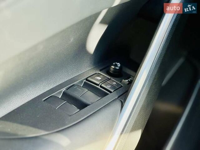 Зеленый Тойота Corolla Cross, объемом двигателя 2 л и пробегом 19 тыс. км за 36437 $, фото 18 на Automoto.ua