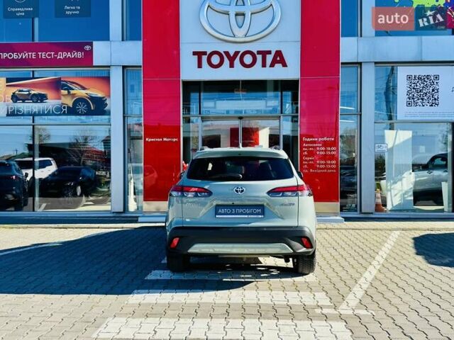 Зеленый Тойота Corolla Cross, объемом двигателя 2 л и пробегом 19 тыс. км за 36437 $, фото 3 на Automoto.ua