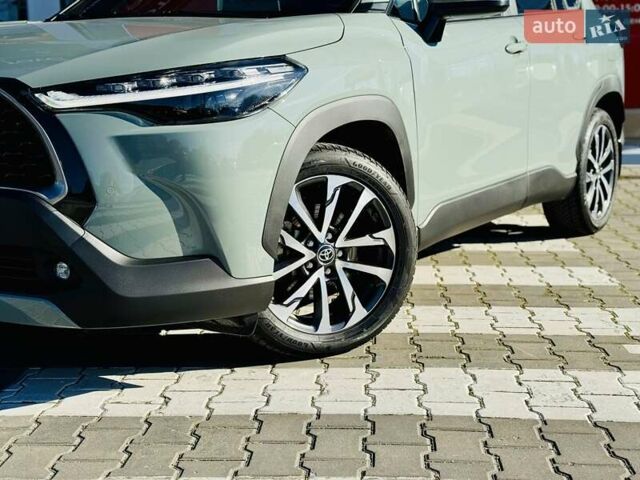 Зеленый Тойота Corolla Cross, объемом двигателя 2 л и пробегом 19 тыс. км за 36437 $, фото 20 на Automoto.ua