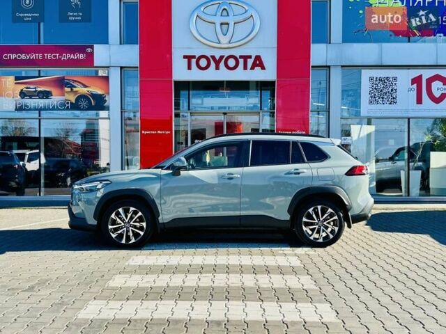 Зеленый Тойота Corolla Cross, объемом двигателя 2 л и пробегом 19 тыс. км за 36437 $, фото 2 на Automoto.ua