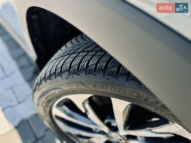 Зеленый Тойота Corolla Cross, объемом двигателя 2 л и пробегом 19 тыс. км за 36437 $, фото 21 на Automoto.ua