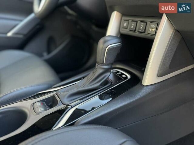 Зеленый Тойота Corolla Cross, объемом двигателя 2 л и пробегом 19 тыс. км за 36437 $, фото 19 на Automoto.ua