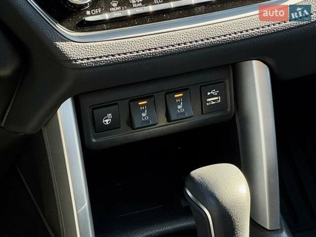 Зеленый Тойота Corolla Cross, объемом двигателя 2 л и пробегом 19 тыс. км за 36437 $, фото 17 на Automoto.ua