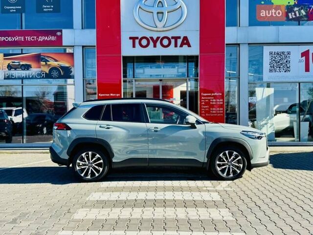 Зеленый Тойота Corolla Cross, объемом двигателя 2 л и пробегом 19 тыс. км за 36437 $, фото 22 на Automoto.ua