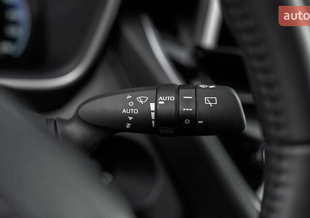 Зеленый Тойота Corolla Cross, объемом двигателя 2 л и пробегом 20 тыс. км за 37687 $, фото 22 на Automoto.ua