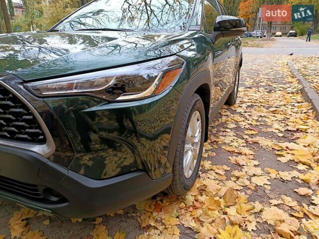 Зеленый Тойота Corolla Cross, объемом двигателя 1.99 л и пробегом 1 тыс. км за 29000 $, фото 16 на Automoto.ua