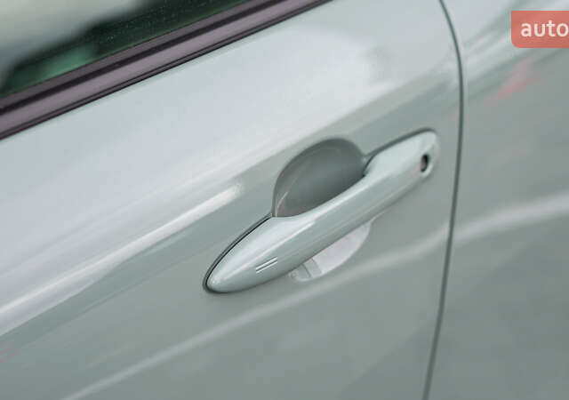 Зеленый Тойота Corolla Cross, объемом двигателя 2 л и пробегом 20 тыс. км за 37687 $, фото 12 на Automoto.ua