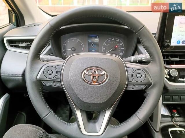 Зеленый Тойота Corolla Cross, объемом двигателя 1.99 л и пробегом 1 тыс. км за 29000 $, фото 19 на Automoto.ua