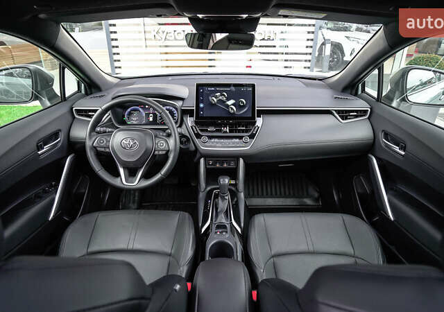 Зеленый Тойота Corolla Cross, объемом двигателя 2 л и пробегом 20 тыс. км за 37687 $, фото 7 на Automoto.ua