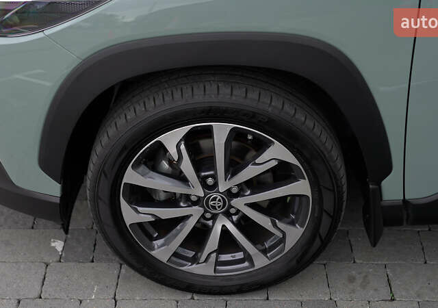 Зеленый Тойота Corolla Cross, объемом двигателя 2 л и пробегом 20 тыс. км за 37687 $, фото 11 на Automoto.ua