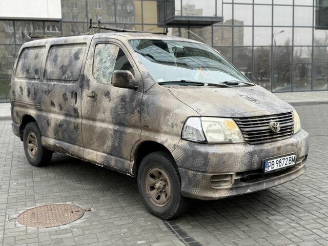 Белый Тойота Grand Hiace, объемом двигателя 2.5 л и пробегом 412 тыс. км за 4499 $, фото 2 на Automoto.ua