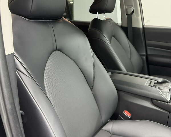 Черный Тойота Grand Highlander, объемом двигателя 2.5 л и пробегом 45 тыс. км за 67000 $, фото 16 на Automoto.ua