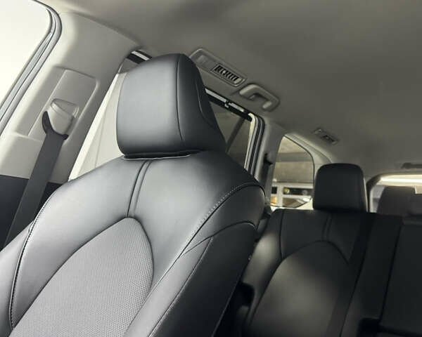 Черный Тойота Grand Highlander, объемом двигателя 2.5 л и пробегом 45 тыс. км за 67000 $, фото 25 на Automoto.ua