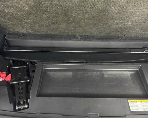 Черный Тойота Grand Highlander, объемом двигателя 2.5 л и пробегом 45 тыс. км за 67000 $, фото 47 на Automoto.ua