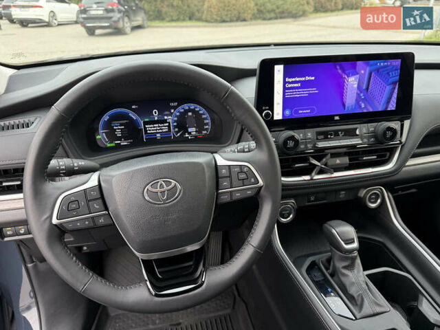 Сірий Тойота Grand Highlander, об'ємом двигуна 2.5 л та пробігом 33 тис. км за 69500 $, фото 13 на Automoto.ua