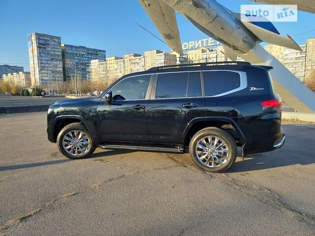 Черный Тойота Land Cruiser 300, объемом двигателя 3.3 л и пробегом 2 тыс. км за 99990 $, фото 8 на Automoto.ua