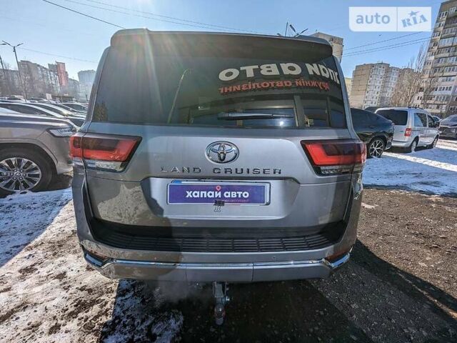 Коричневый Тойота Land Cruiser 300, объемом двигателя 3.4 л и пробегом 32 тыс. км за 86000 $, фото 2 на Automoto.ua