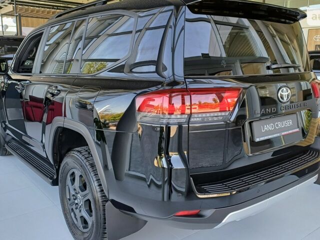 купити нове авто Тойота Land Cruiser 300 2023 року від офіційного дилера Тойота Центр Черкаси Мотор Сіті Тойота фото