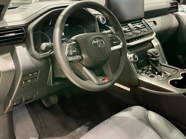 купить новое авто Тойота Land Cruiser 300 2023 года от официального дилера Тойота Центр Чернігів «Соллі-Плюс» Тойота фото