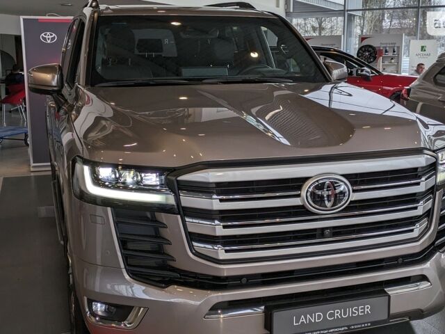 Тойота Land Cruiser 300, объемом двигателя 3.3 л и пробегом 0 тыс. км за 91702 $, фото 12 на Automoto.ua