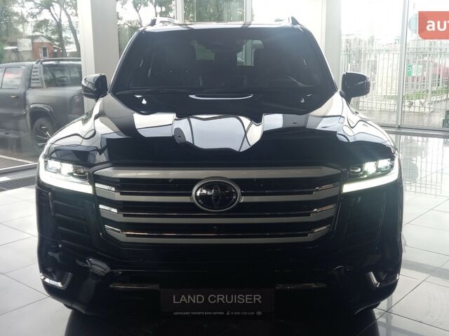 Тойота Land Cruiser 300 2025 в Киеве на Automoto.ua Тойота Land Cruiser 300, объемом двигателя 3.3 л и пробегом 0 тыс. км за 96925 $, фото 10 на Automoto.ua