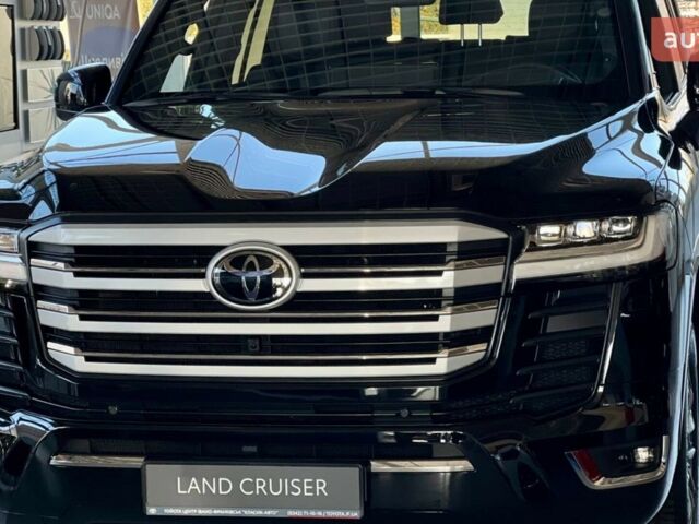 Тойота Land Cruiser 300, об'ємом двигуна 3.3 л та пробігом 0 тис. км за 96344 $, фото 1 на Automoto.ua