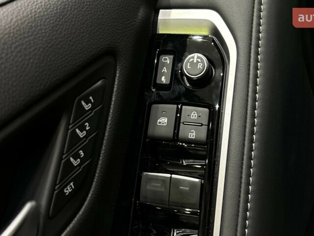 Тойота Land Cruiser 300, объемом двигателя 3.3 л и пробегом 0 тыс. км за 95679 $, фото 5 на Automoto.ua