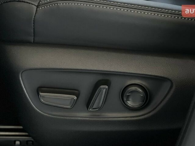 Тойота Land Cruiser 300, об'ємом двигуна 3.3 л та пробігом 0 тис. км за 96344 $, фото 20 на Automoto.ua