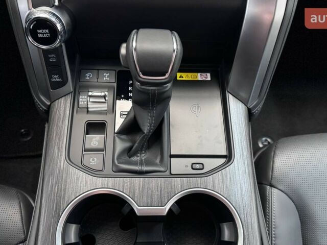 купити нове авто Тойота Land Cruiser 300 2025 року від офіційного дилера Тойота на Столичному Тойота фото