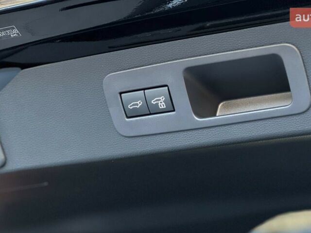 Тойота Land Cruiser 300, об'ємом двигуна 3.3 л та пробігом 0 тис. км за 96344 $, фото 8 на Automoto.ua