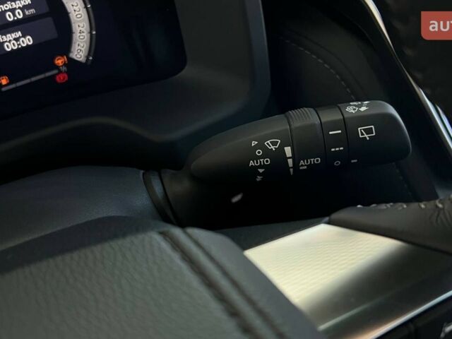 Тойота Land Cruiser 300, об'ємом двигуна 3.3 л та пробігом 0 тис. км за 96344 $, фото 26 на Automoto.ua