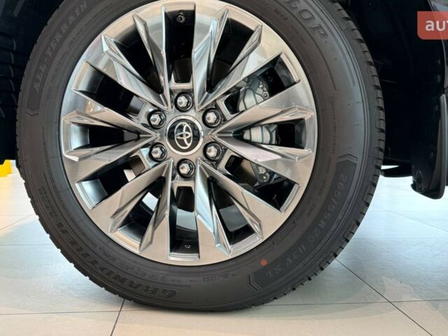 Тойота Land Cruiser 300, объемом двигателя 3.3 л и пробегом 0 тыс. км за 92723 $, фото 15 на Automoto.ua