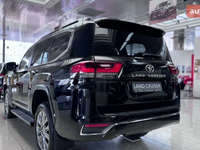 купити нове авто Тойота Land Cruiser 300 2025 року від офіційного дилера Тойота на Столичному Тойота фото