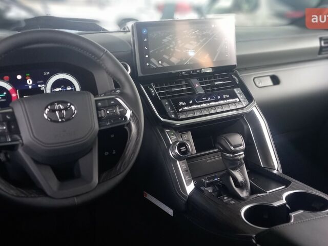 Тойота Land Cruiser 300 2025 в Киеве на Automoto.ua Тойота Land Cruiser 300, объемом двигателя 3.3 л и пробегом 0 тыс. км за 96925 $, фото 33 на Automoto.ua