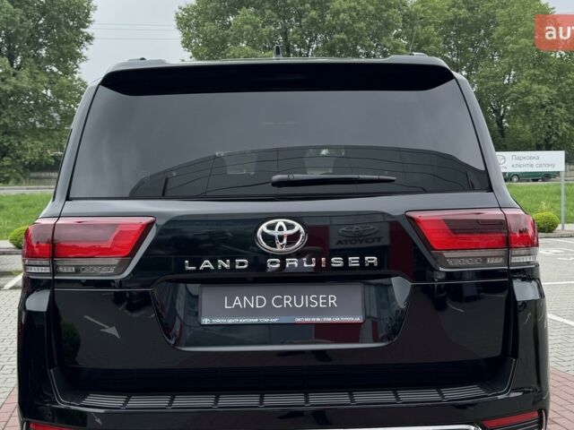 Тойота Land Cruiser 300 2025 у Житомирі на Automoto.ua Тойота Land Cruiser 300, об'ємом двигуна 3.3 л та пробігом 0 тис. км за 96413 $, фото 6 на Automoto.ua
