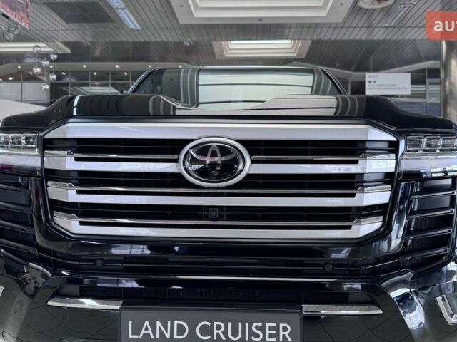 купить новое авто Тойота Land Cruiser 300 2025 года от официального дилера Тойота на Столичному Тойота фото