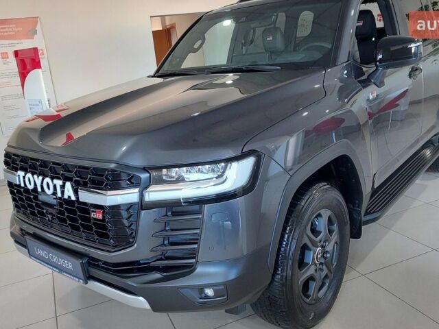 купити нове авто Тойота Land Cruiser 300 2025 року від офіційного дилера Тойота Центр Ужгород «Карат Мотор» Тойота фото
