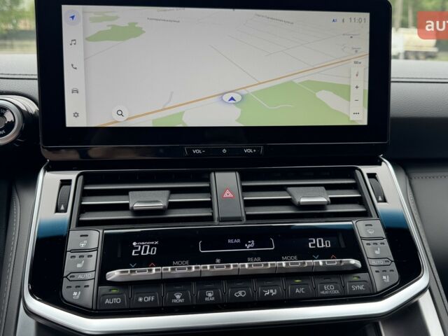 Тойота Land Cruiser 300 2025 у Житомирі на Automoto.ua Тойота Land Cruiser 300, об'ємом двигуна 3.3 л та пробігом 0 тис. км за 96413 $, фото 26 на Automoto.ua