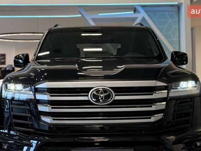 Тойота Land Cruiser 300, об'ємом двигуна 3.3 л та пробігом 0 тис. км за 100554 $, фото 1 на Automoto.ua